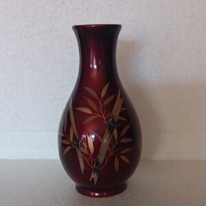 Elegant Red and Gold Vase